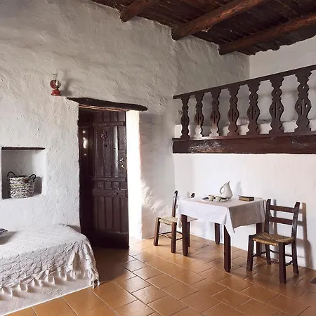 Traditional Koutsounari